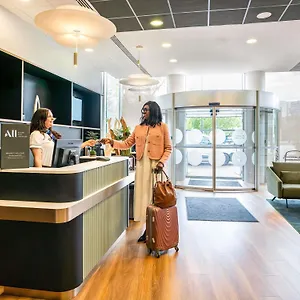 Szálloda Novotel 17 ****